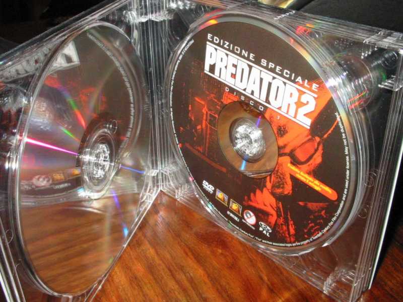 Predator The Ultimate DVD Collection - 011